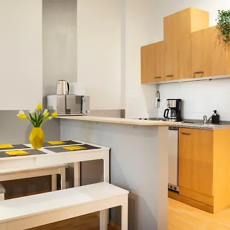 Cozy 2 Next To Hermannstraße Apartment *